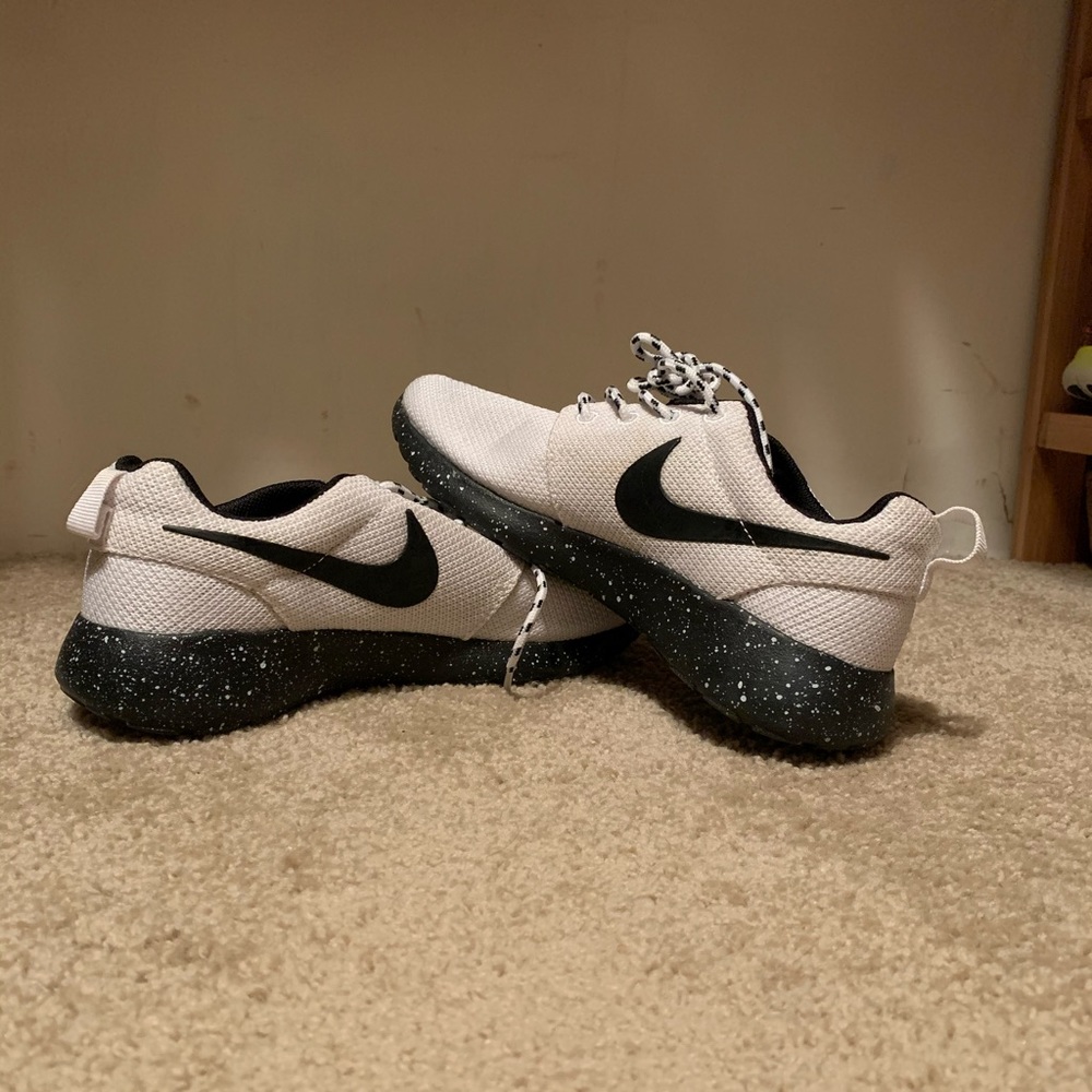 Nike roshe runs